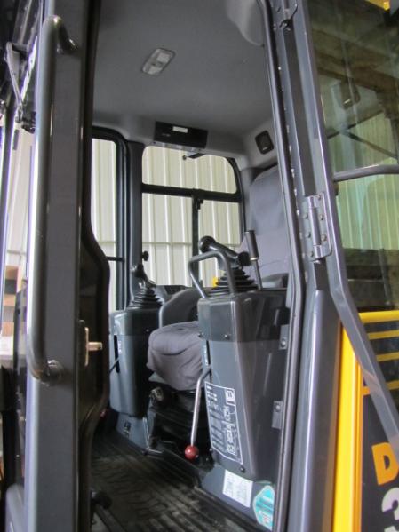 Équipement agricole CASE IH MAXXUM 145 – 2018 – 145 ch – 4x4 – 15 h – Neuf