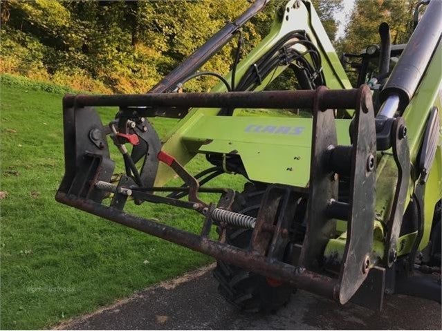 Équipement agricole CLAAS AXOS 340CX – 2013 – 102 ch – 4x4 – 5 562 h