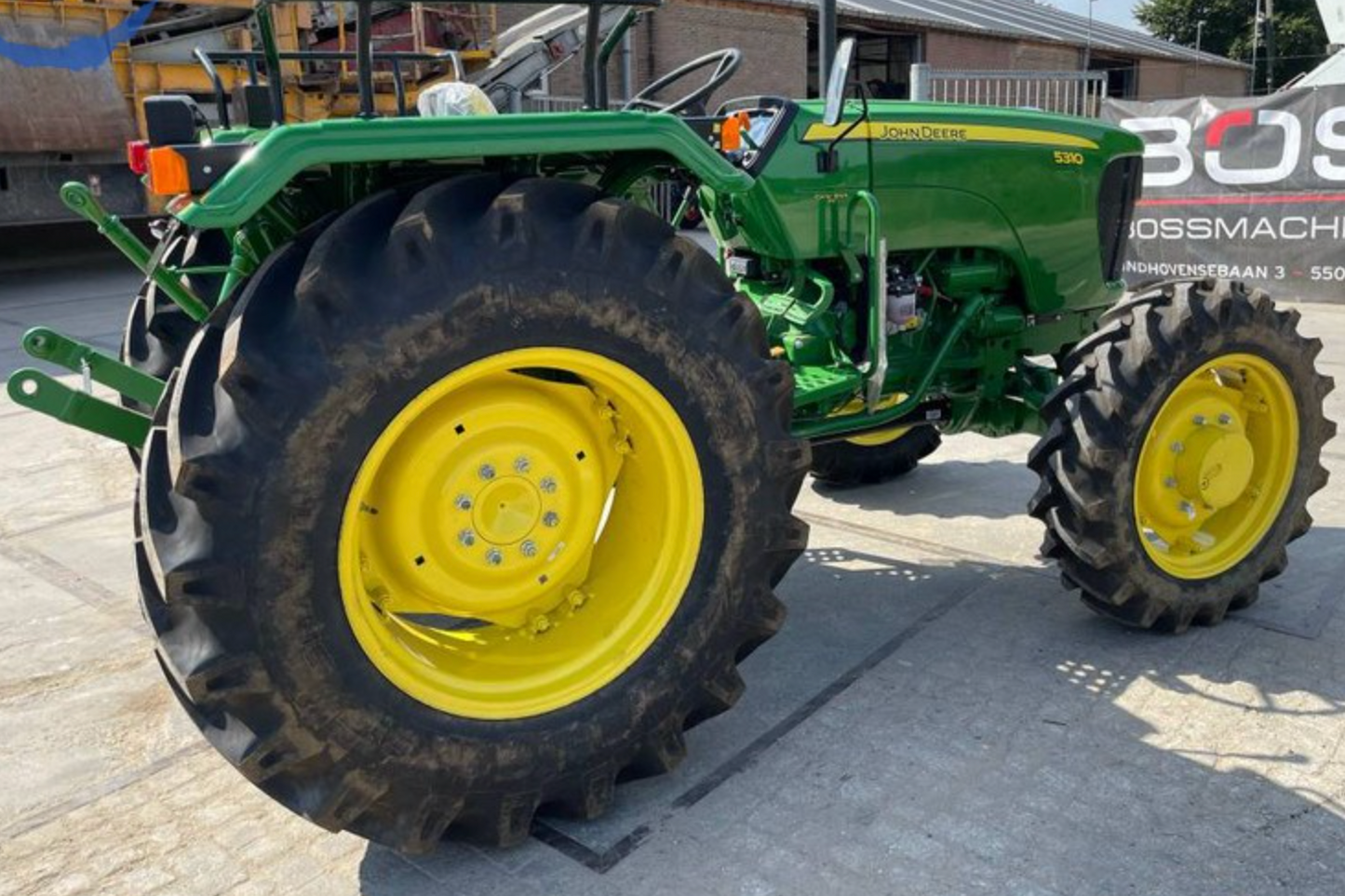 Équipement agricole John Deere 5310 4WD – 2022 – 42 kW – 2 h