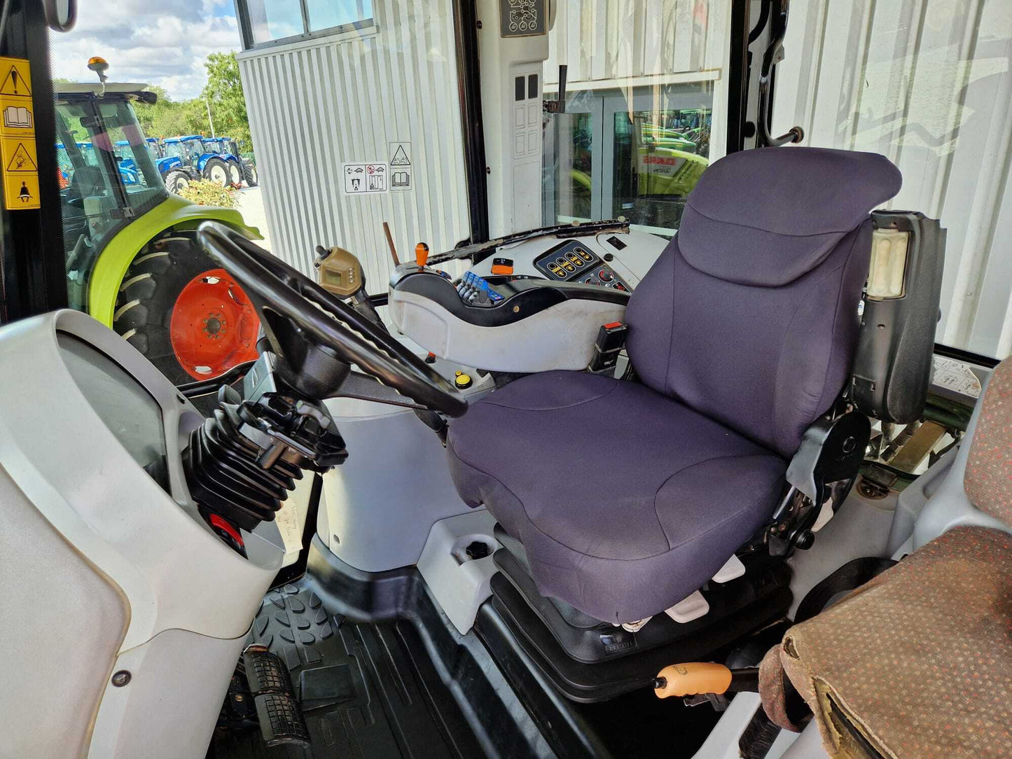 Équipement agricole Massey Ferguson 7495 DYNA VT – 2010 – 200 ch – Occasion