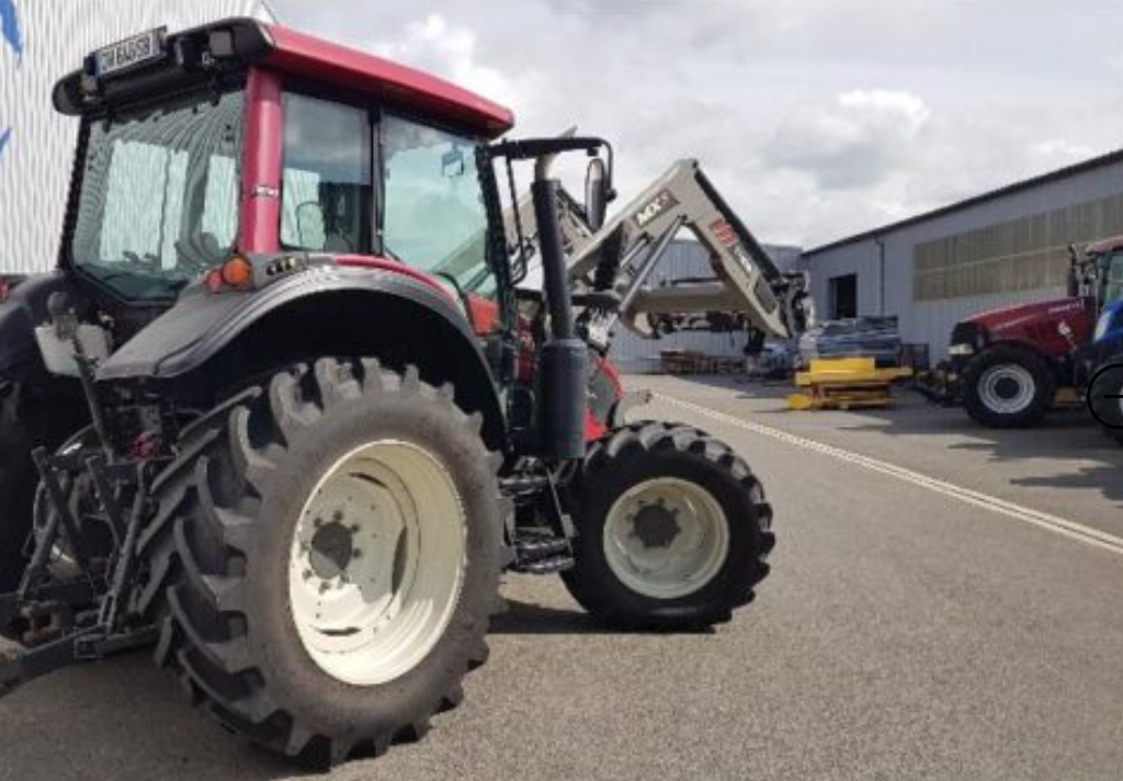 Équipement agricole Valtra N93 – 2015 – 90ch – 4 410h