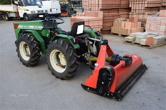 Équipement agricole compact Ferrari 95RS