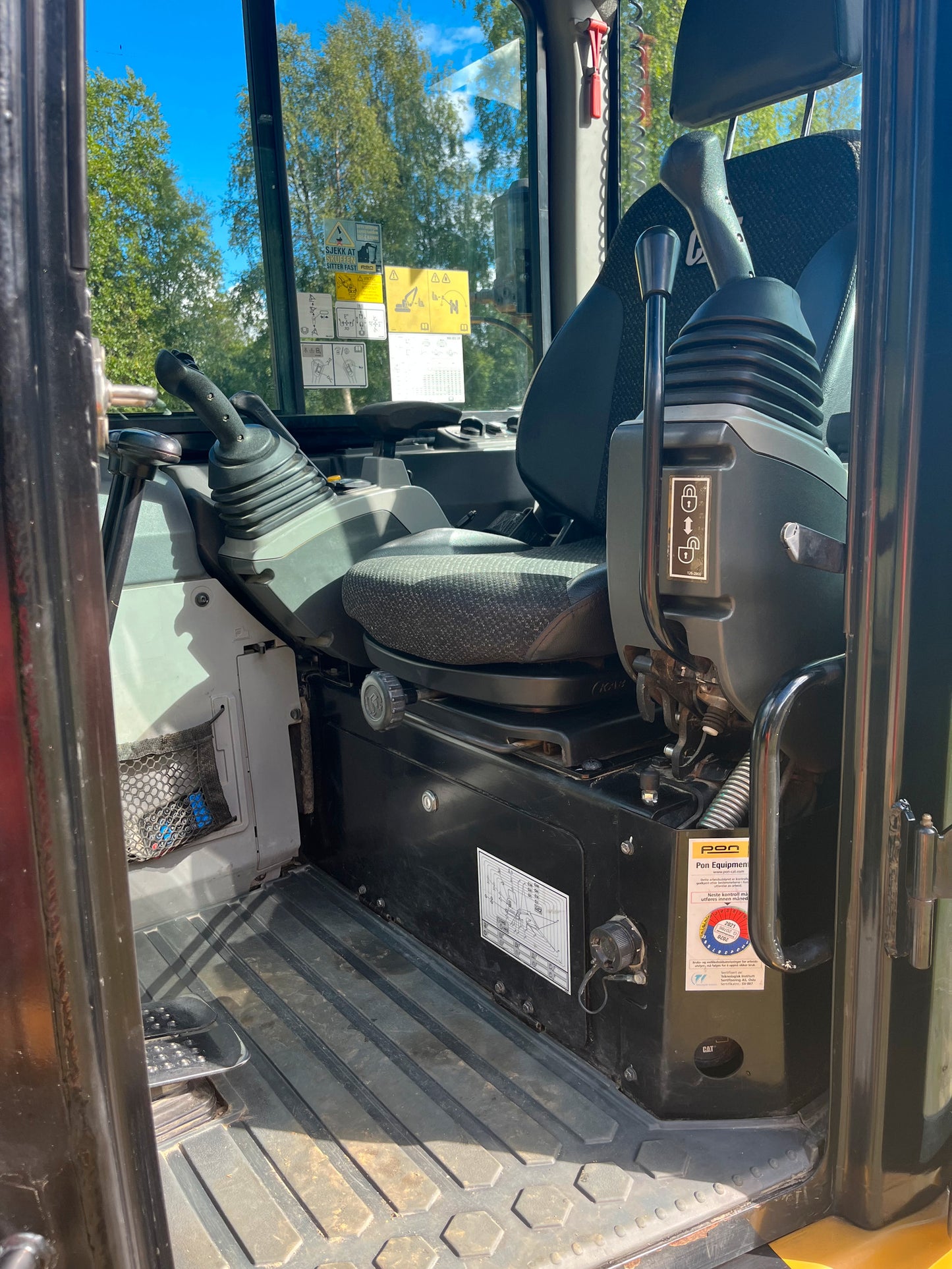 Équipement compact Bobcat 305 5E 2016 5,62t 3327h