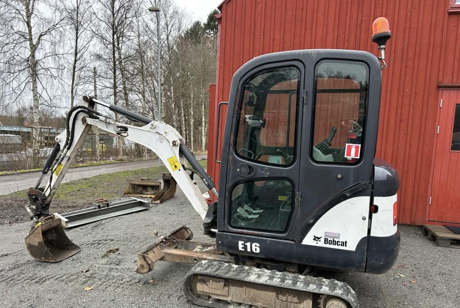 Équipement compact Bobcat E16 2013
