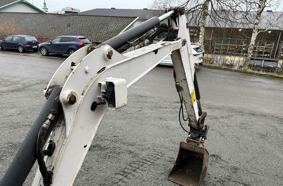 Équipement compact Bobcat E16 2013