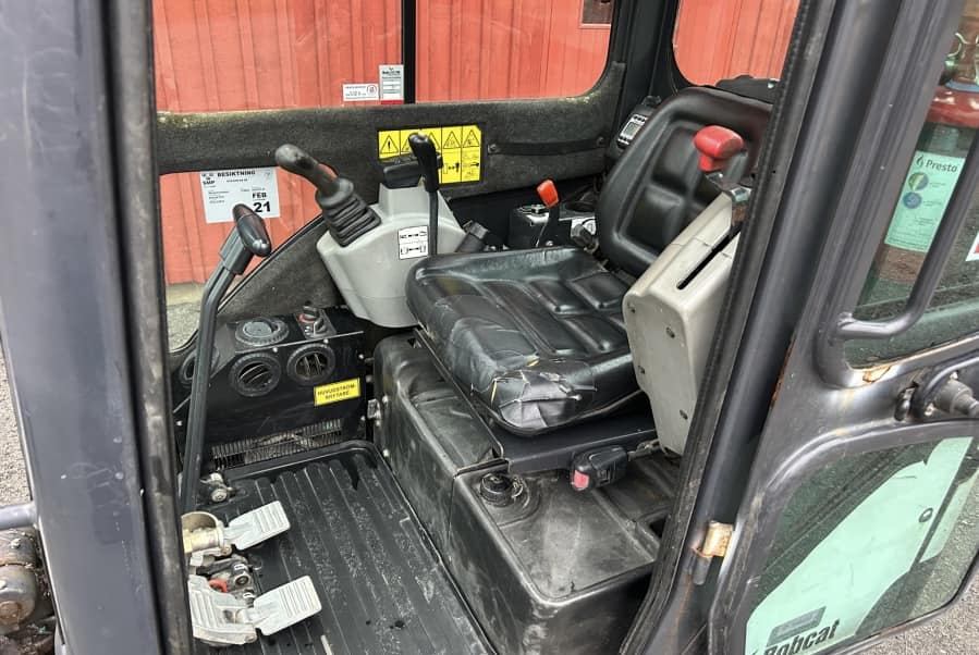 Équipement compact Bobcat E16 2013