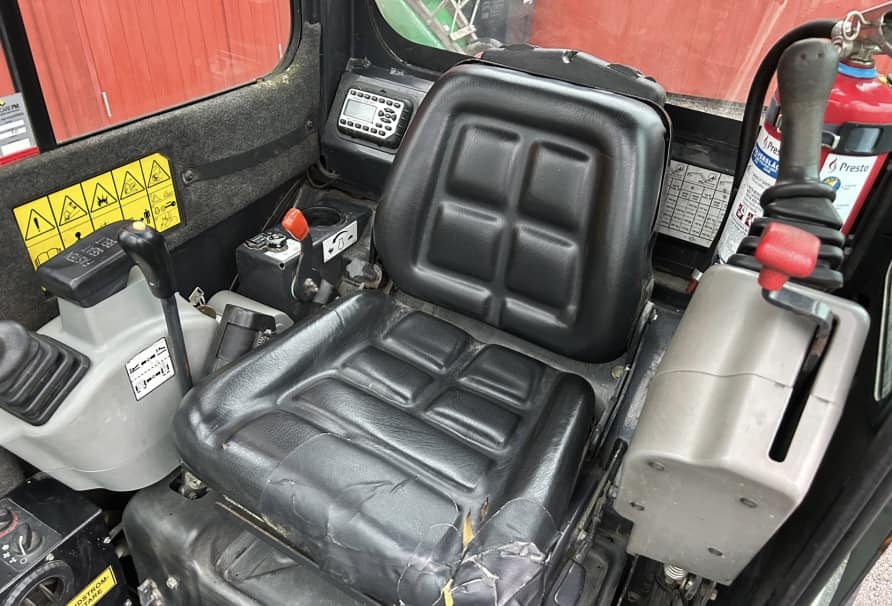 Équipement compact Bobcat E16 2013