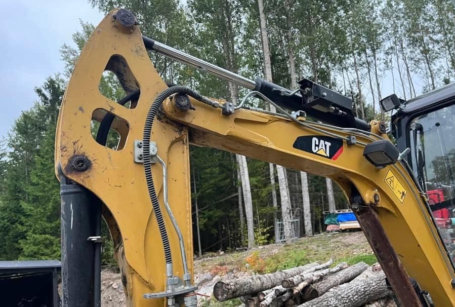 Équipement compact CAT 302.2D 2015 2,15t 1939h