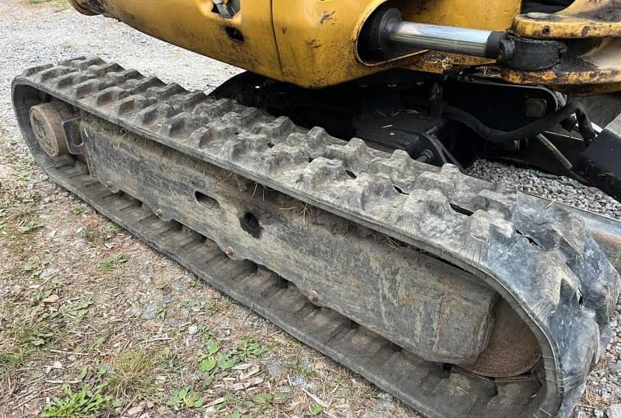 Équipement compact CAT 302.2D 2015 2,15t 1939h