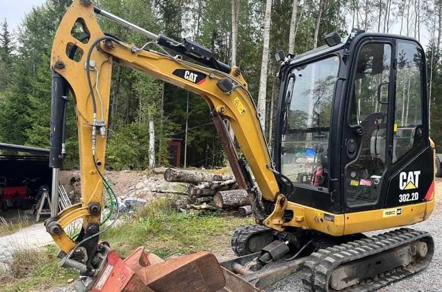Équipement compact CAT 302.2D 2015 2,15t 1939h