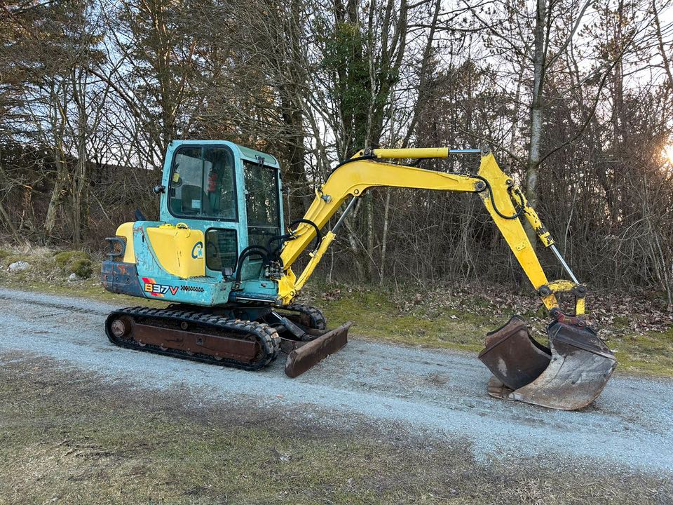 Équipement compact Yanmar B37V 1998 3,3t 4740h
