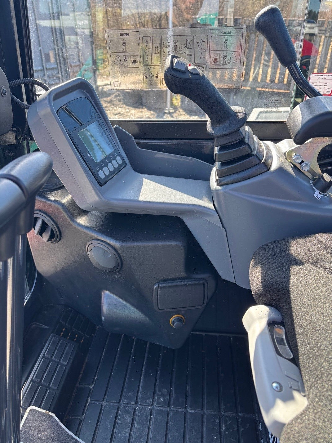 Équipement compact Yanmar SV26 2023 2,74t 7h