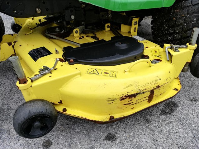 Équipement d’entretien John Deere X740 – Moteur diesel Yanmar – Plateau 137 cm