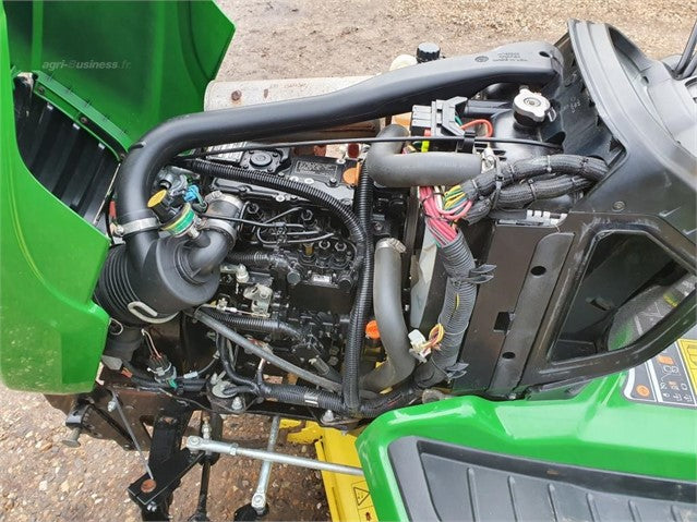 Équipement d’entretien John Deere X754 – 2015 – 704 h