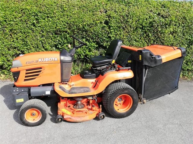 Équipement d’entretien Kubota G23 – 2014 – Diesel – 122 cm