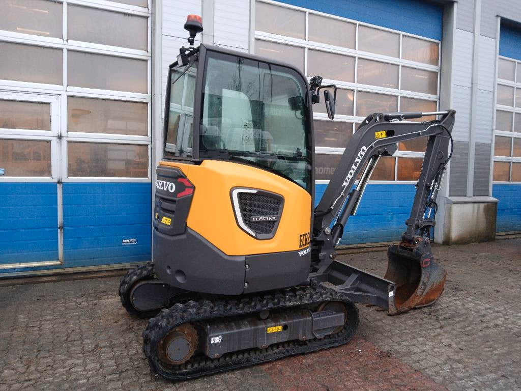 Équipement de chantier Volvo ECR25D 2021 3,2t 206h avec accessoires