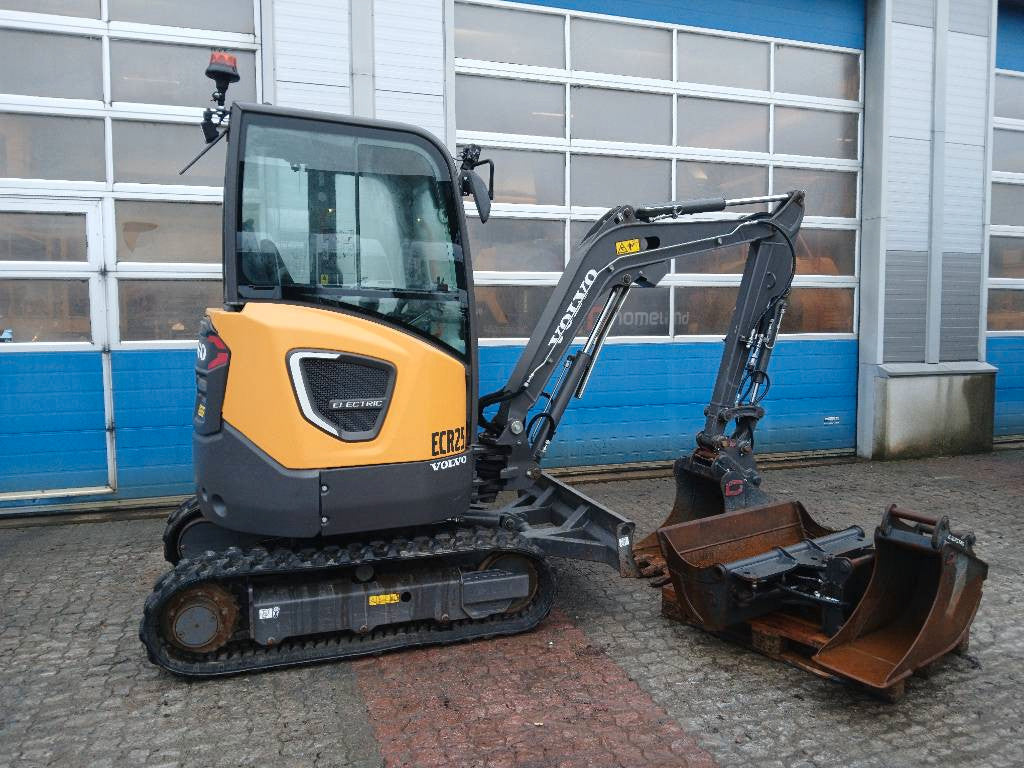 Équipement de chantier Volvo ECR25D 2021 3,2t 206h avec accessoires