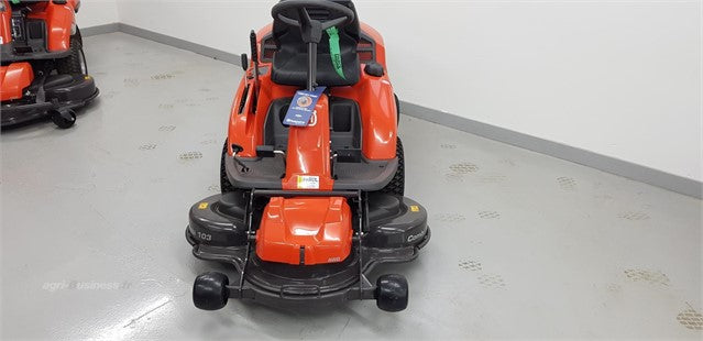 Équipement de tonte HUSQVARNA R216TAWD