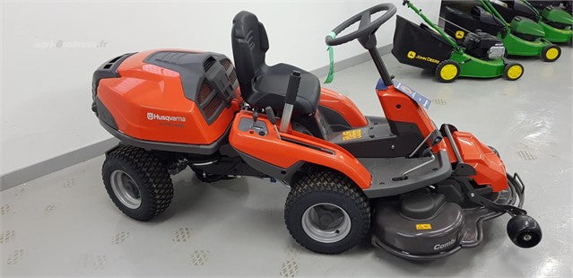 Équipement de tonte HUSQVARNA R216TAWD