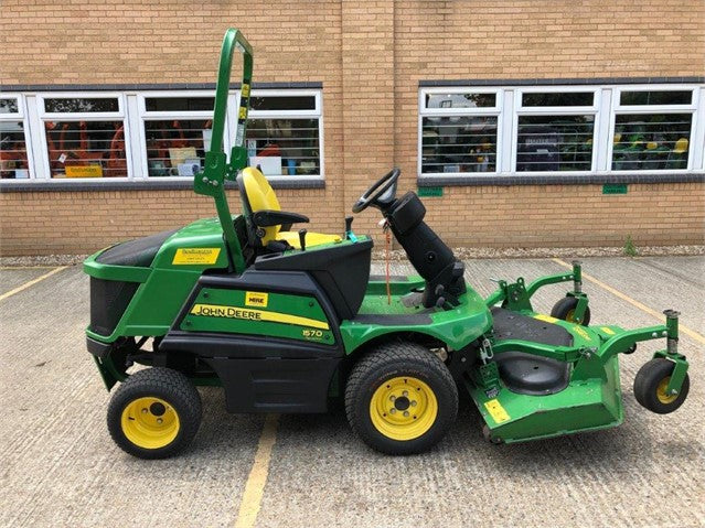 Équipement de tonte frontal John Deere 1570 – 2018 – 4RM – Kit mulch inclus