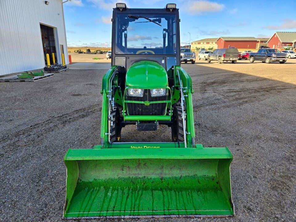 John Deere 300E – 2020 avec Chargeur