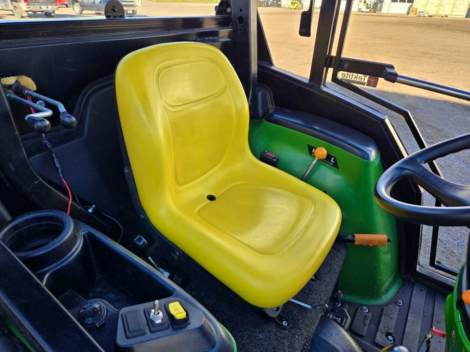 John Deere 300E – 2020 avec Chargeur