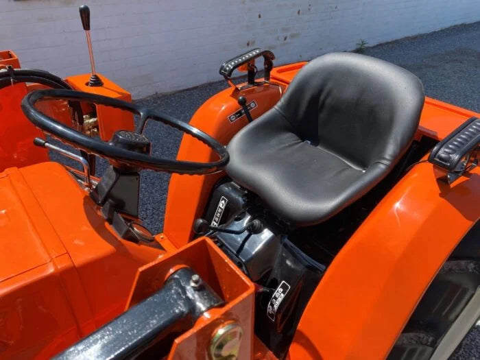 Micro-tracteur Kubota B1600D – 20 cv – 4 roues motrices – Chargeur neuf inclus