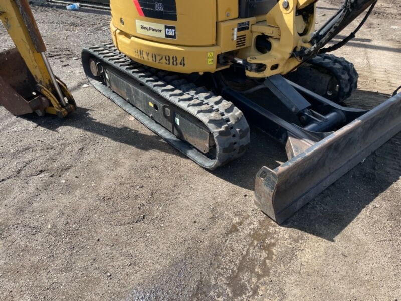 Mini-Pelle Caterpillar 303.5ECR – 2015 – 3,5T – Cabine Climatisée, Révisée, 3 Godets