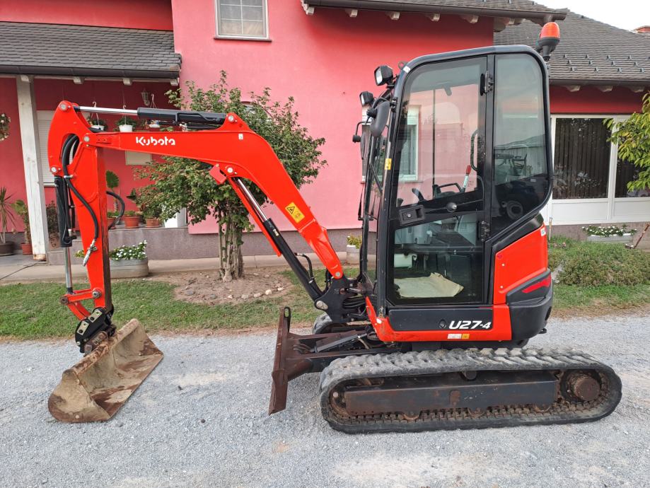 Mini-Pelle Kubota U27-4 – 2017 – 2,7T – Révisée, Cabine Chauffée, 3 Godets