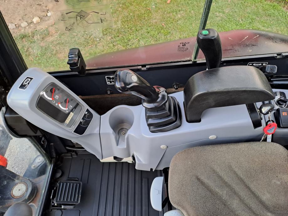 Mini-Pelle Kubota U27-4 – 2017 – 2,7T – Révisée, Cabine Chauffée, 3 Godets