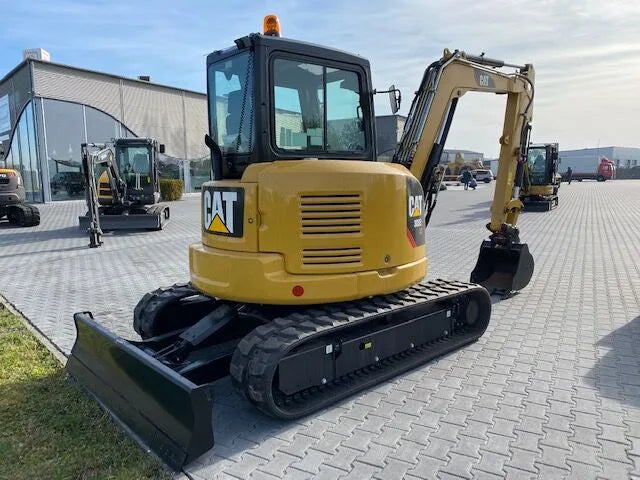 Mini-Pelle Caterpillar 305ECR – 2019 – 5T – Neuve, Cabine Clim, 5h d’utilisation