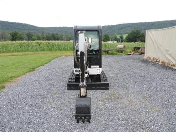 Mini-Pelle Bobcat 322G – 2005 – 1,6T – Cabine Chauffée, 3 Godets, Révisée