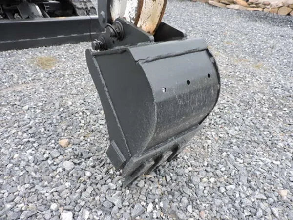 Mini-Pelle Bobcat 322G – 2005 – 1,6T – Cabine Chauffée, 3 Godets, Révisée