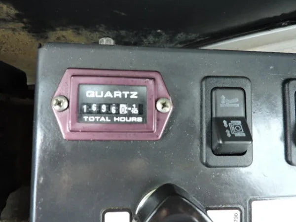 Mini-Pelle Bobcat 322G – 2005 – 1,6T – Cabine Chauffée, 3 Godets, Révisée