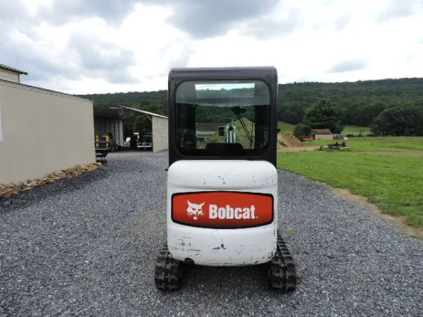 Mini-Pelle Bobcat 322G – 2005 – 1,6T – Cabine Chauffée, 3 Godets, Révisée