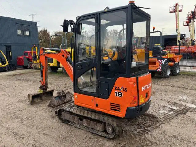 Mini-Pelle Hitachi ZX 19 U-5 – 2018 – Compacte, Fiable, Équipée