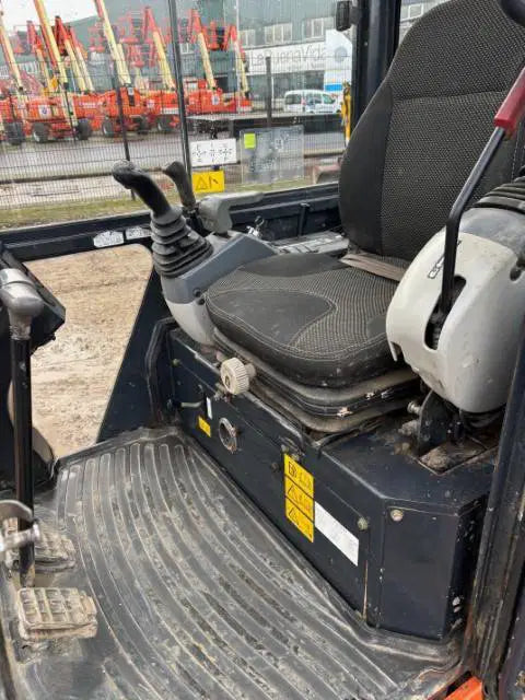 Mini-Pelle Hitachi ZX 19 U-5 – 2018 – Compacte, Fiable, Équipée
