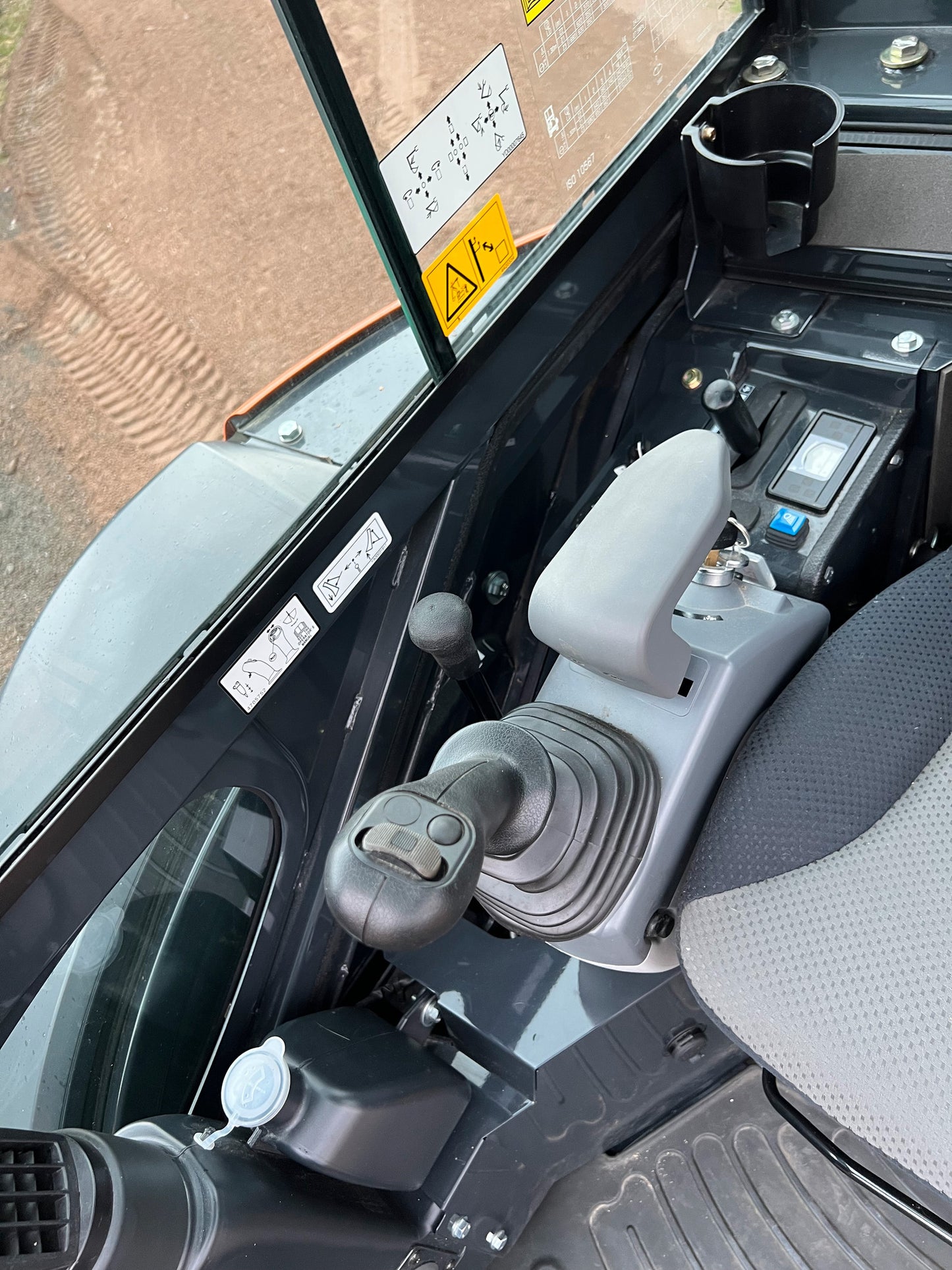 Mini pelle Hitachi ZX26U 5 2019 2,6t 80h