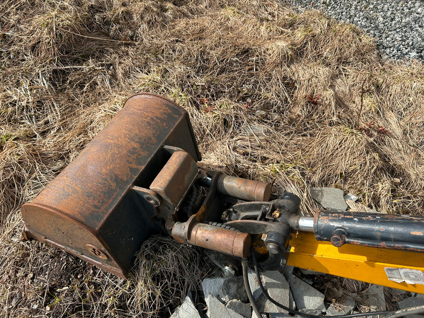 Mini pelle JCB 8020 2008 2t 2713h