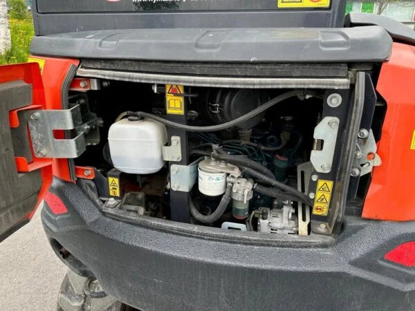 Mini-Pelle Kubota U27-4 – 2018 – 2,7T – Attache Rotative, Cabine Chauffée, 3 Godets