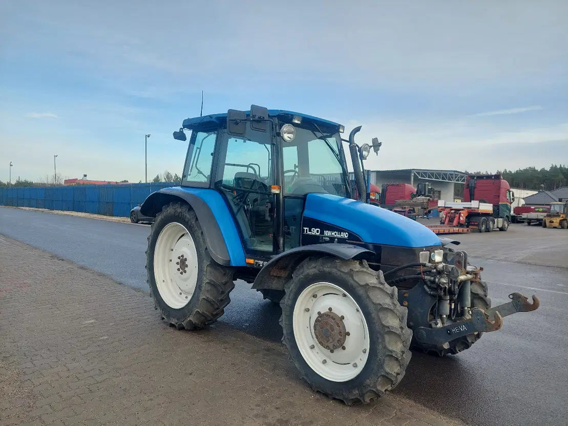 Tracteur Agricole New Holland TL90 – 2001 – 90 CV – 13 168 h