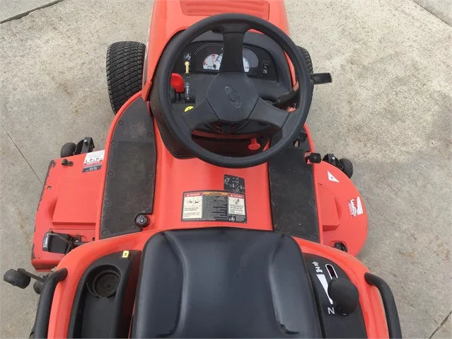 Tondeuse autoportée AGCO 2027H – 2009