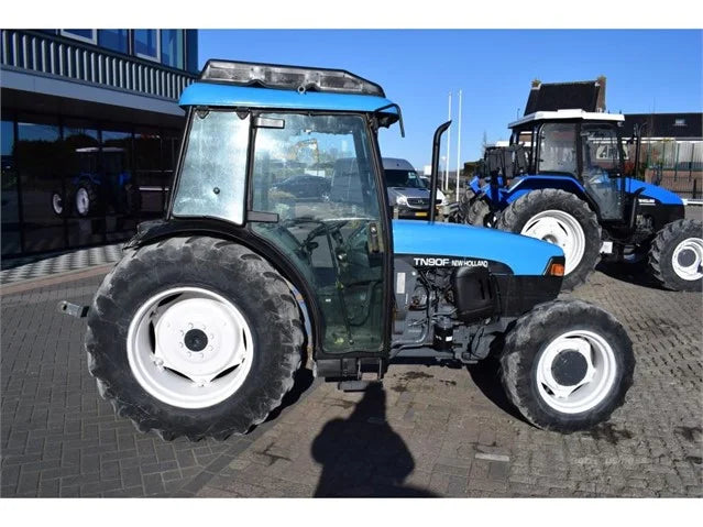 Équipement agricole New Holland TN90F – 2001 – 90 ch – Diesel
