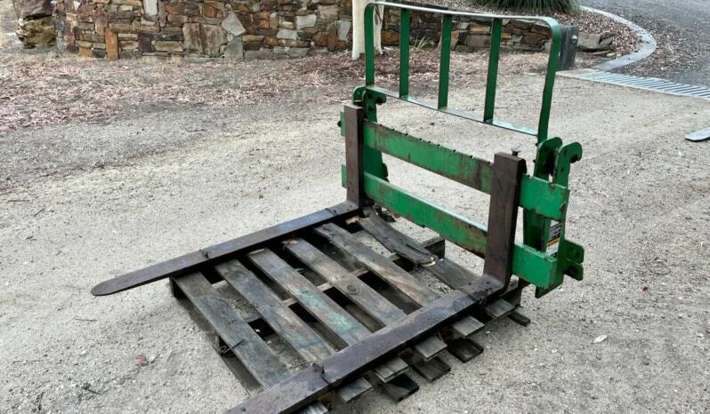 Tracteur John Deere 4310 – 31 CV – 4x4 – 1 476 h – Fiable et Polyvalent