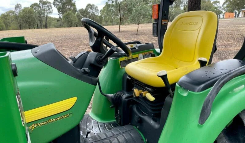Tracteur John Deere 4310 – 31 CV – 4x4 – 1 476 h – Fiable et Polyvalent