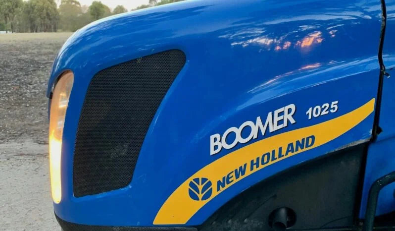 Tracteur New Holland Boomer 1025 – 26 CV – Compact et Polyvalent