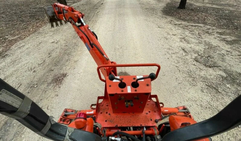 Tractopelle Industriel Kubota B21 – 21 CV – 4x4 – 1 614 h – Compact et Robuste