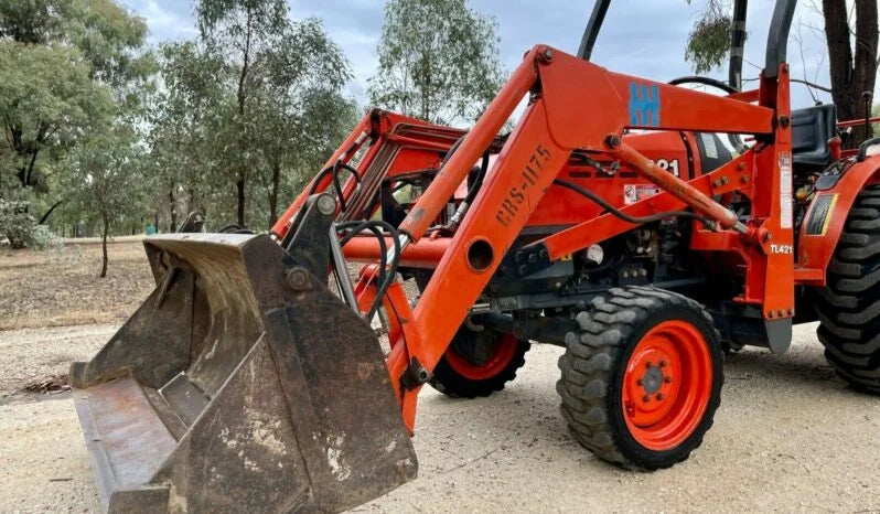 Tractopelle Industriel Kubota B21 – 21 CV – 4x4 – 1 614 h – Compact et Robuste