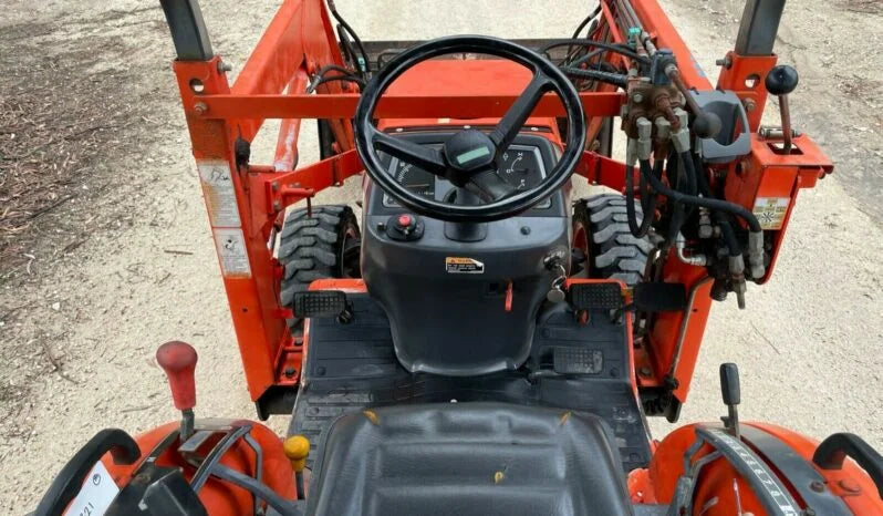 Tractopelle Industriel Kubota B21 – 21 CV – 4x4 – 1 614 h – Compact et Robuste