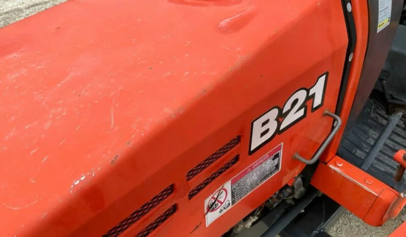 Tractopelle Industriel Kubota B21 – 21 CV – 4x4 – 1 614 h – Compact et Robuste
